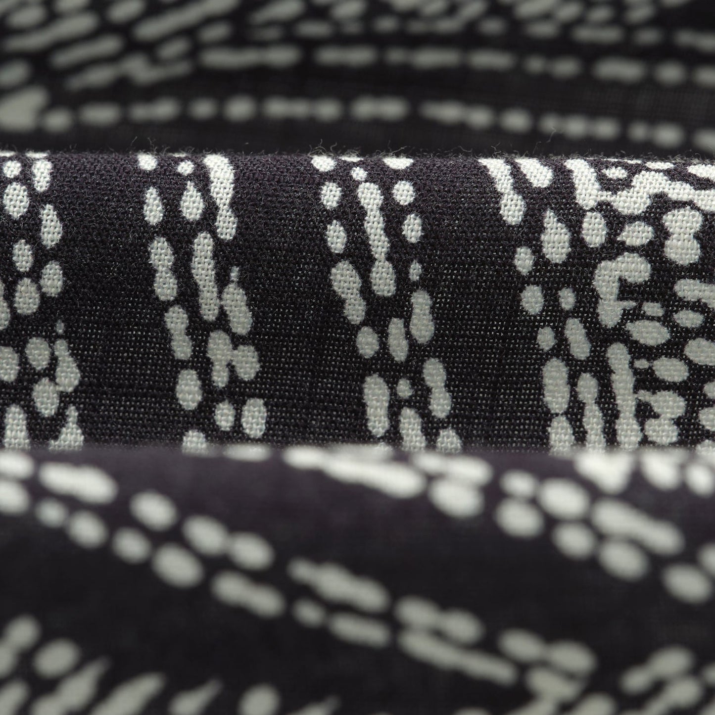 - Didicot Short Sleeve Dotted Swirl Shirt - Navy