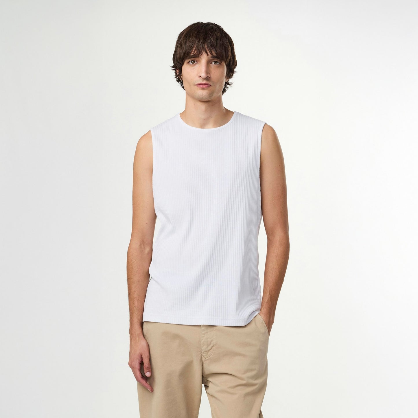 - Ferris Rib Vest - White