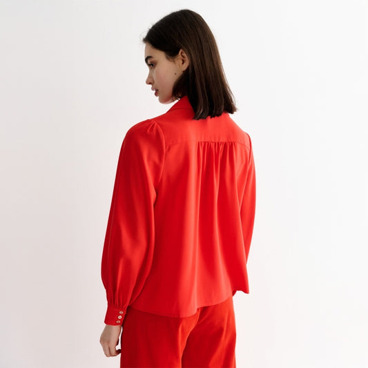 - Octavia Crepe Petal Collar Blouse - Red