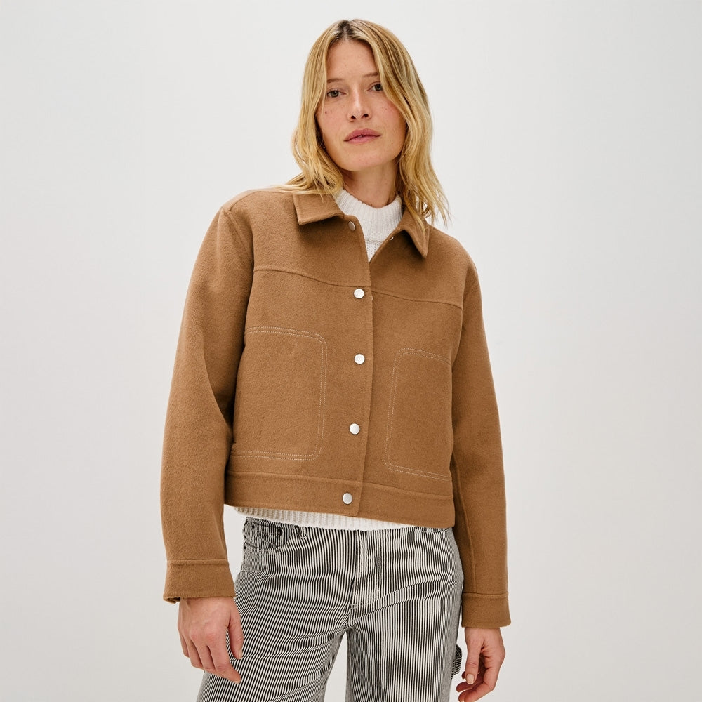 - Mountain Jacket - Camel