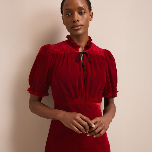 - Irina Bias Cut Velvet Maxi Dress - Red