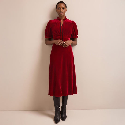 - Irina Bias Cut Velvet Maxi Dress - Red