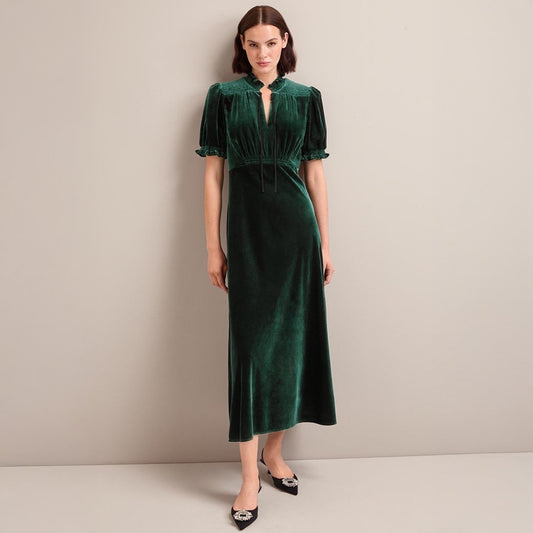 - Irina Bias Cut Velvet Maxi Dress - Green