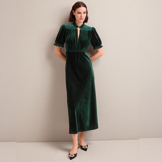 - Irina Bias Cut Velvet Maxi Dress - Green