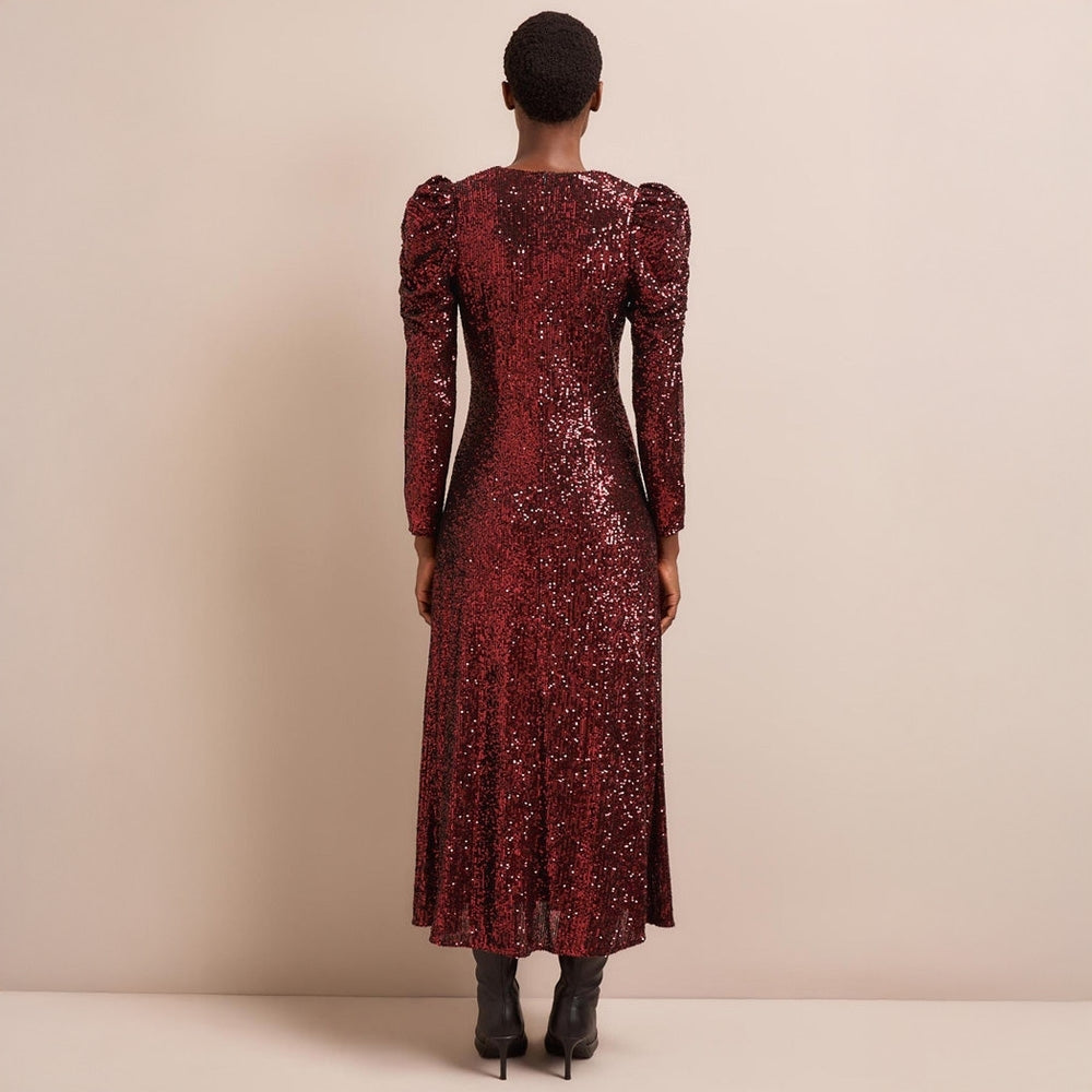 - Ophelia Bia Cut Sequin Maxi Dress - Red