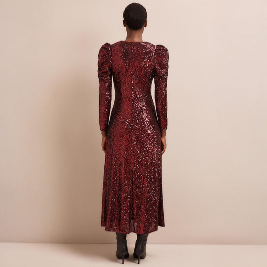 - Ophelia Bia Cut Sequin Maxi Dress - Red