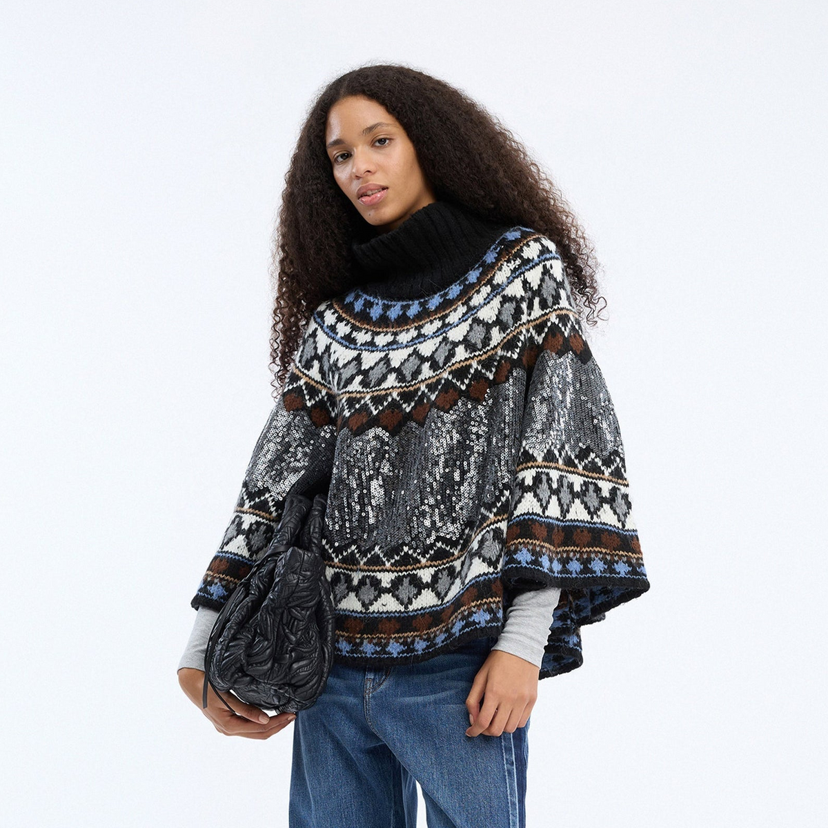 Verst Knitted Poncho - Mix Black