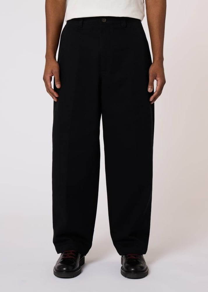 Paul Barrel Leg Chino - Black