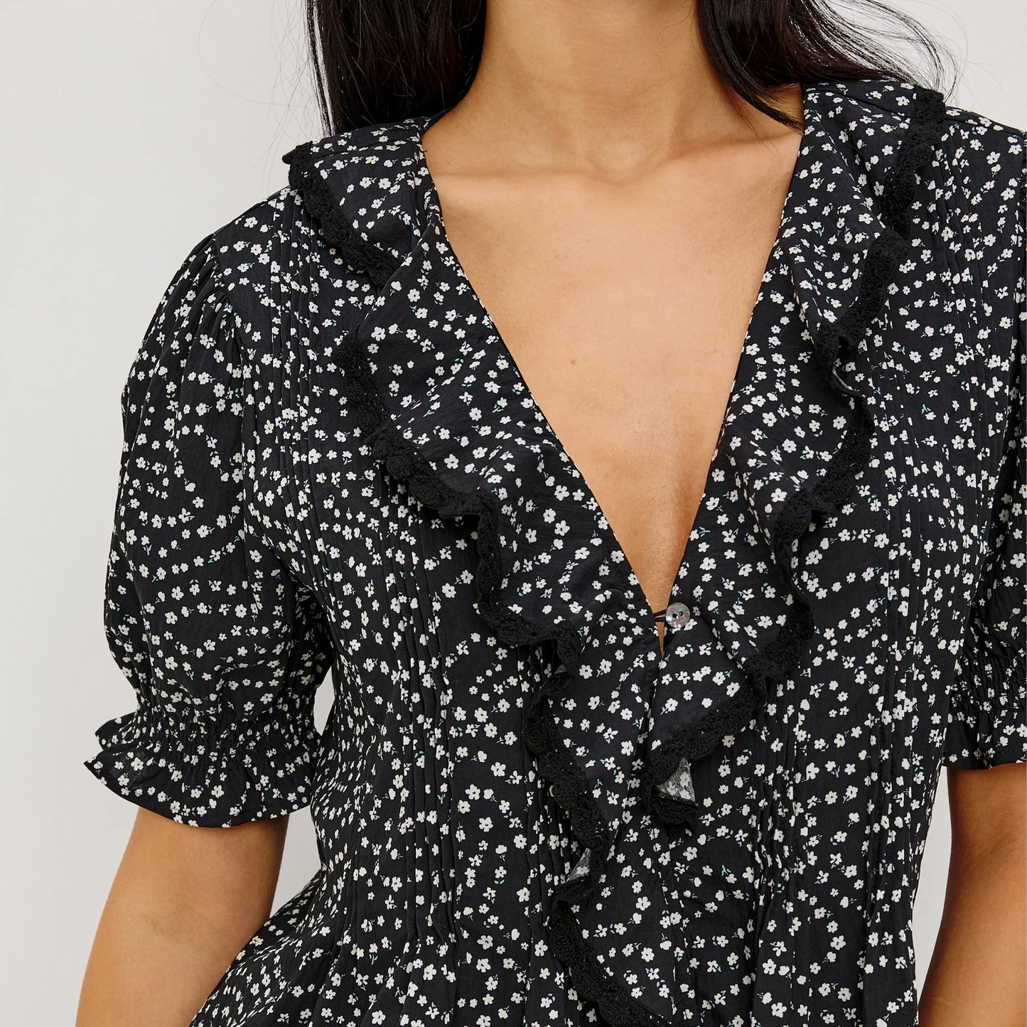 Bloom Shirt - Mini Chain Daisies