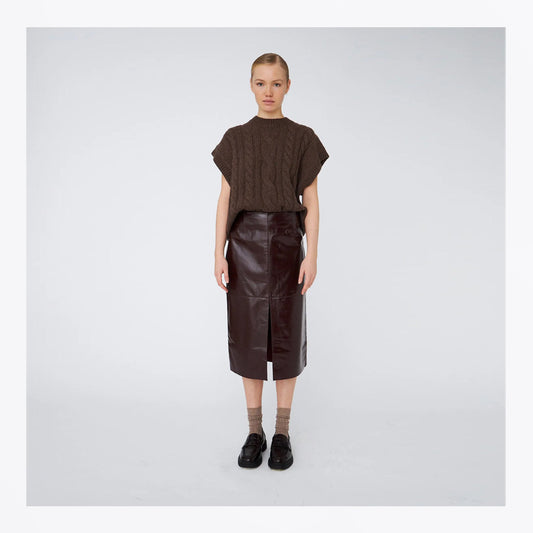 Cable Knit Vest - Brown