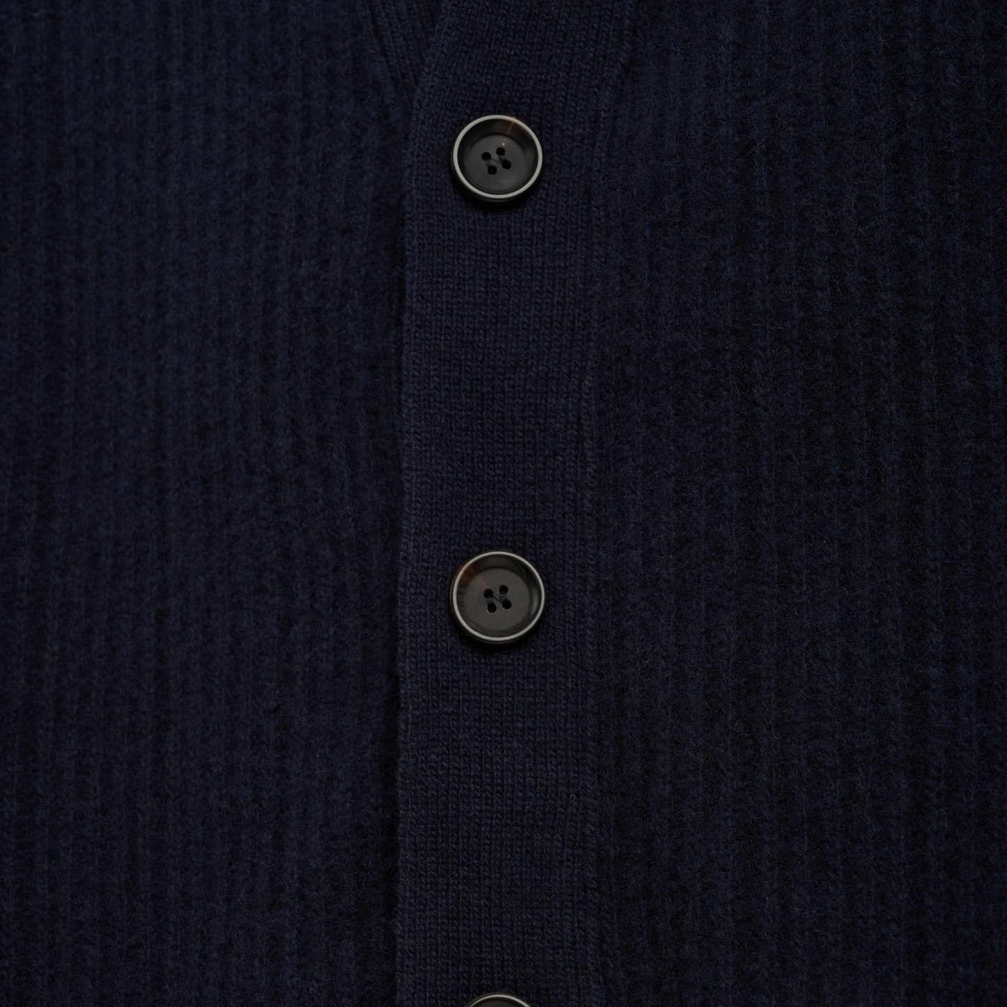 Dewsbury V Neck Overton - Navy