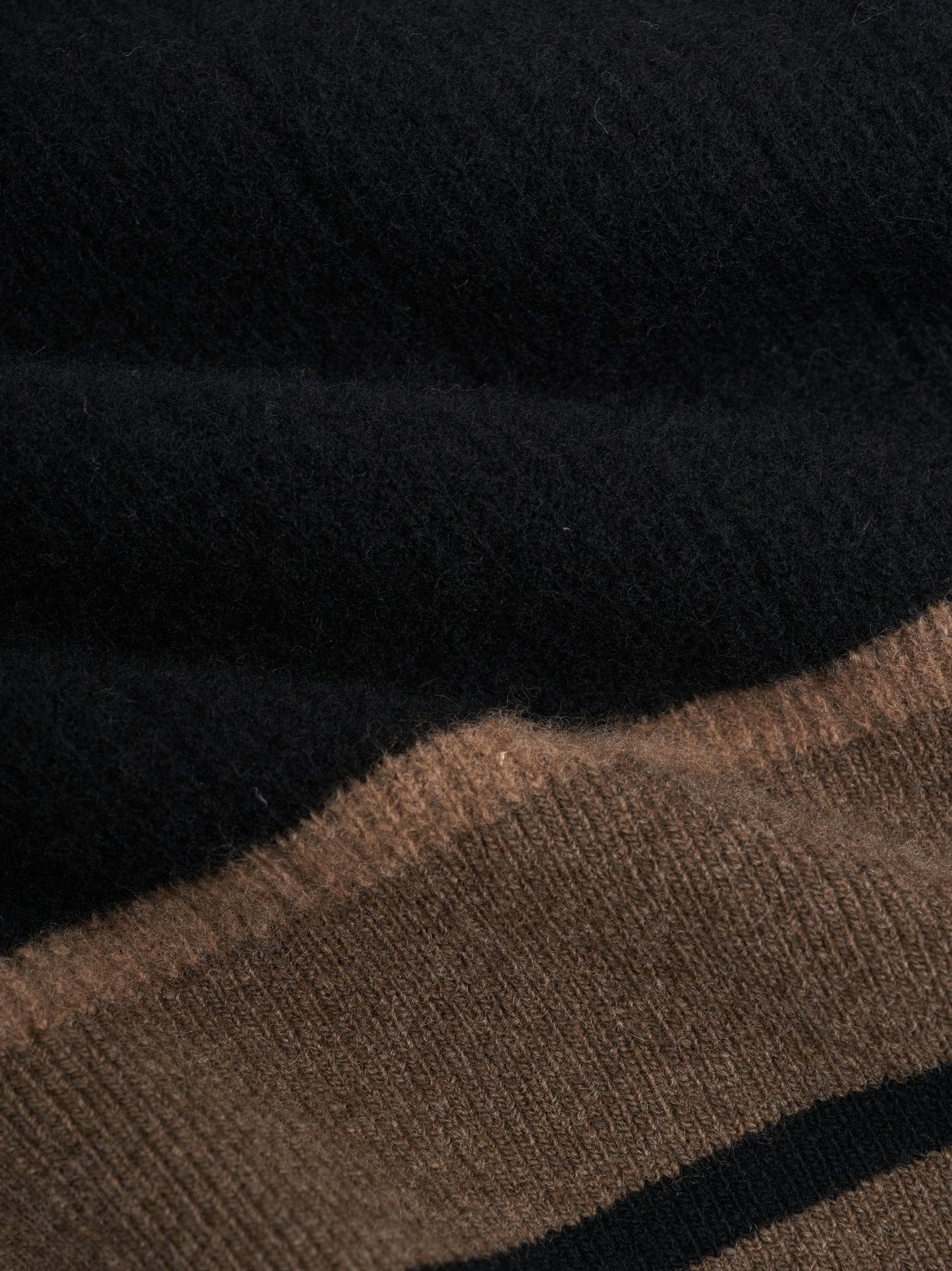Britten Knitted Cardigan Colvin - Black