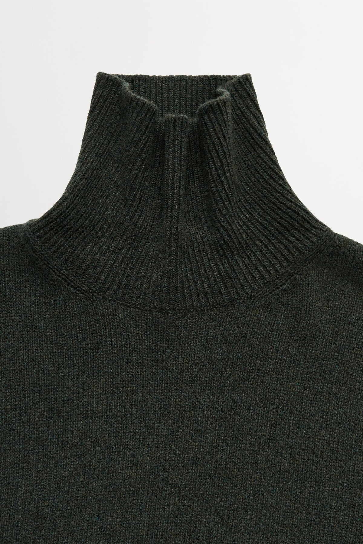Silene T-Neck Knit - Dark Green