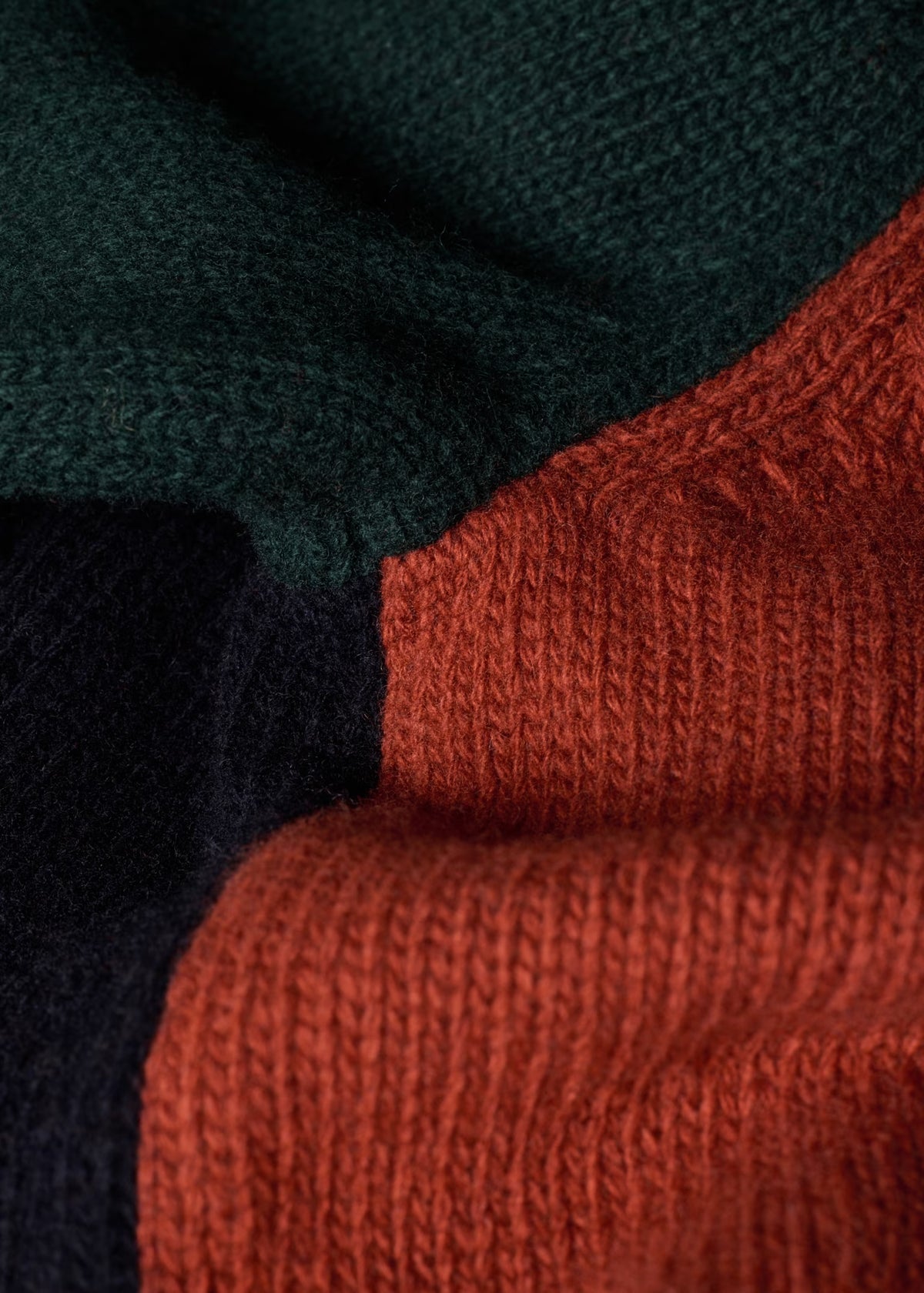 Tyneside Knitted Jumper - Navy / Multi