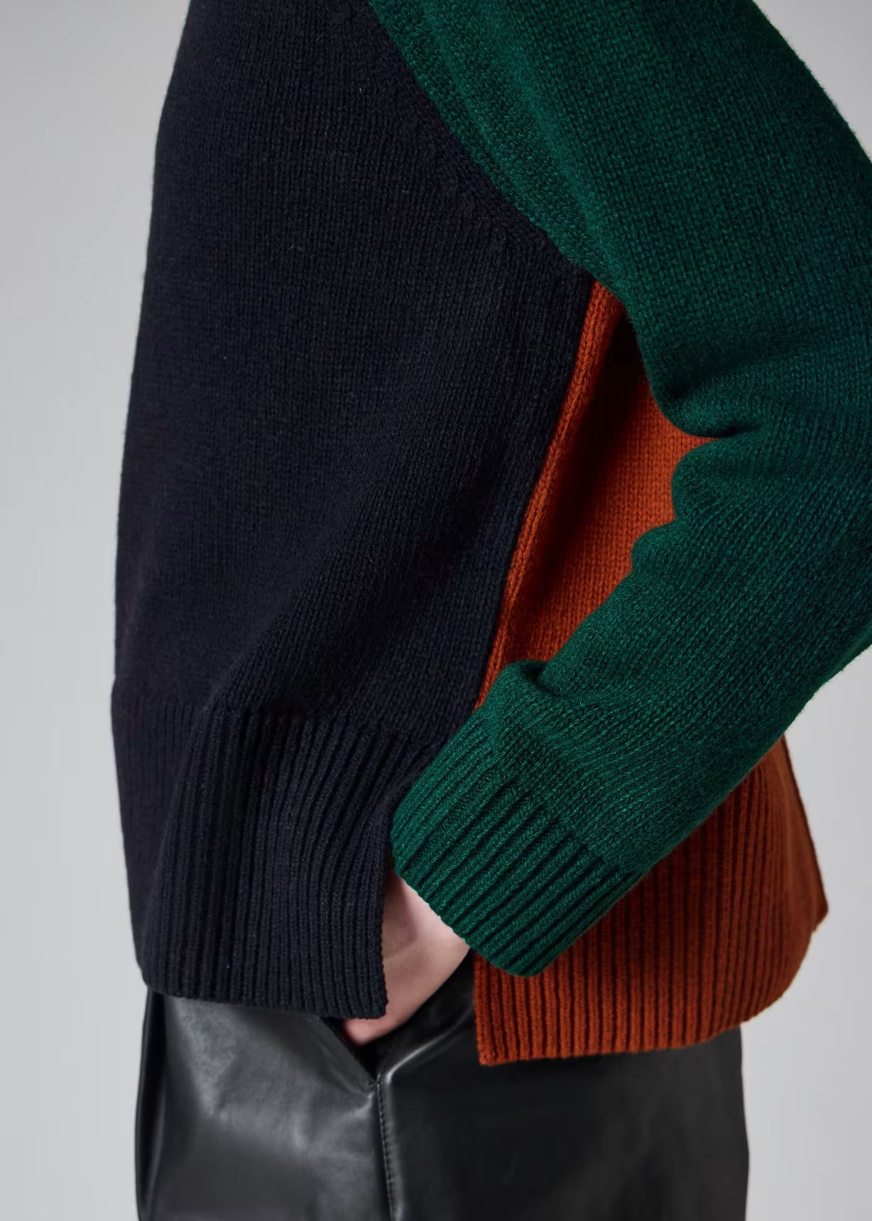 Tyneside Knitted Jumper - Navy / Multi