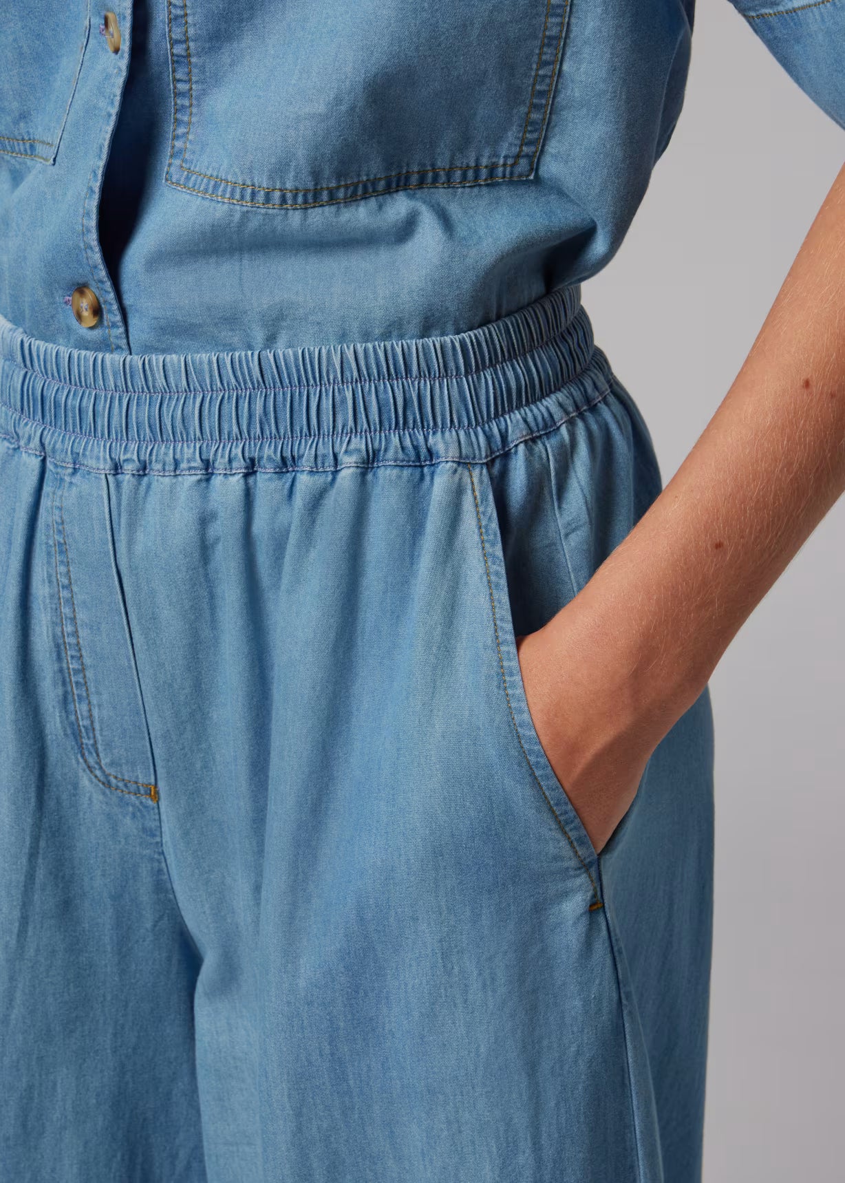Chambray Wide-Leg Cropped Trousers - Blue