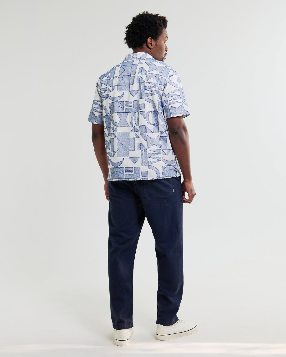 Didcot Geometric Embroidered Short-Sleeve Shirt - Ecru / Blue
