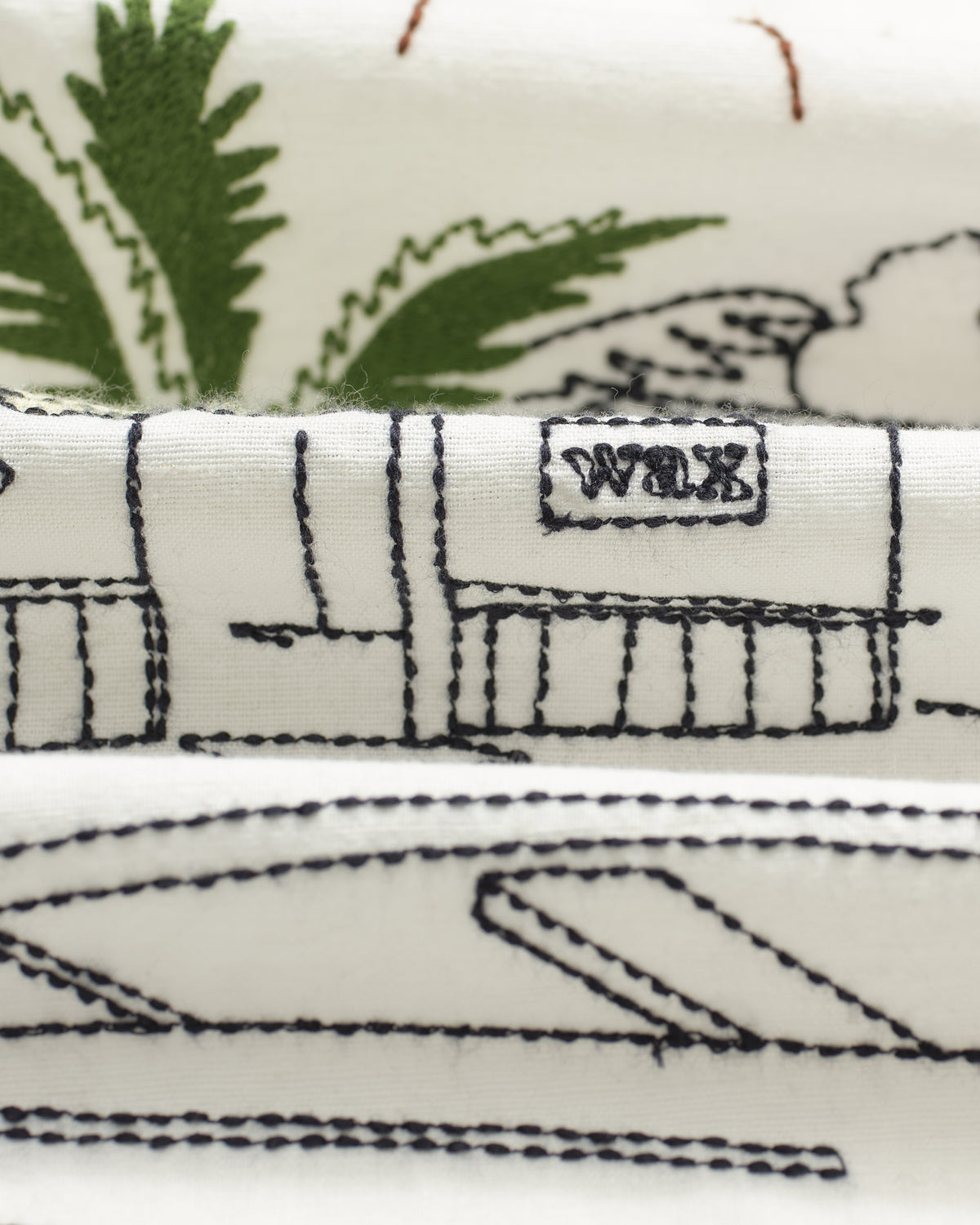 Didcot Holiday Embroidery Short-Sleeve Shirt - Ecru And Multicolour