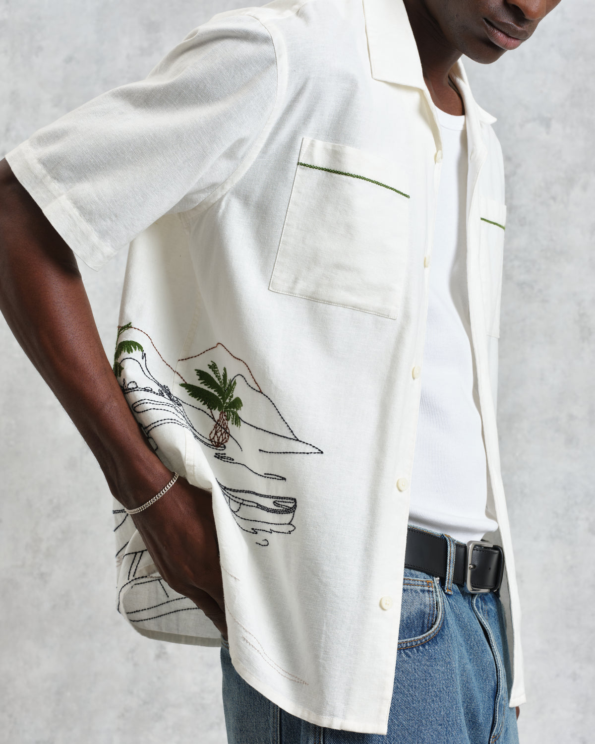Didcot Holiday Embroidery Short-Sleeve Shirt - Ecru And Multicolour