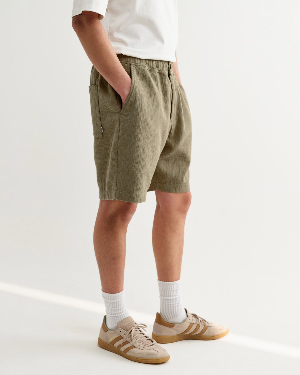 Kurt Cotton Linen Crinkle Shorts - Khaki