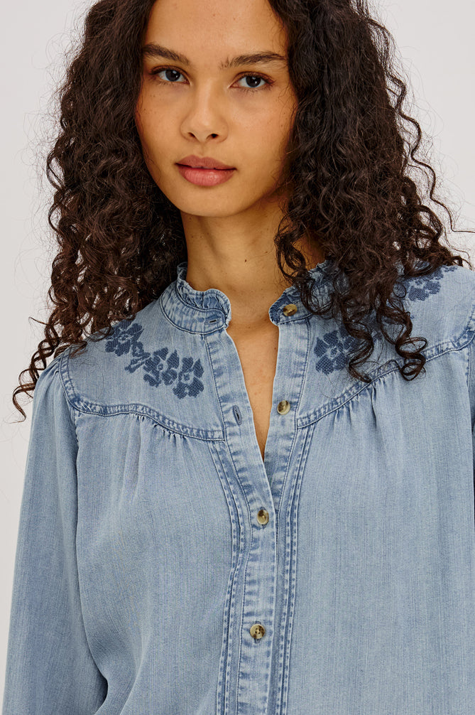 Alanna Shirt - Medium Cloud Wash